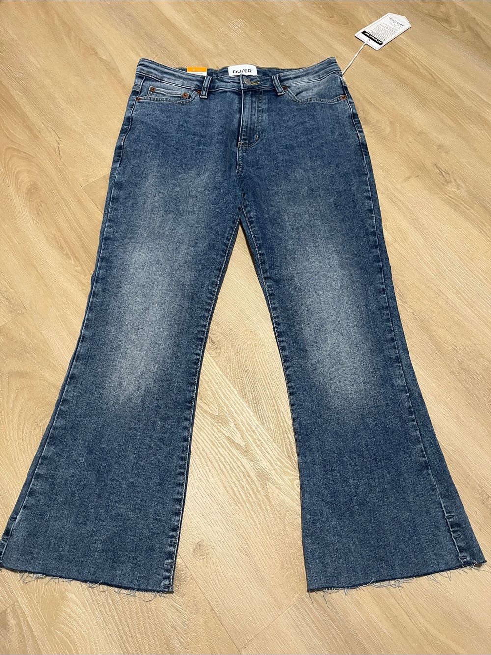 NWT Duer Womens Kick Flare Jeans Denim 29
